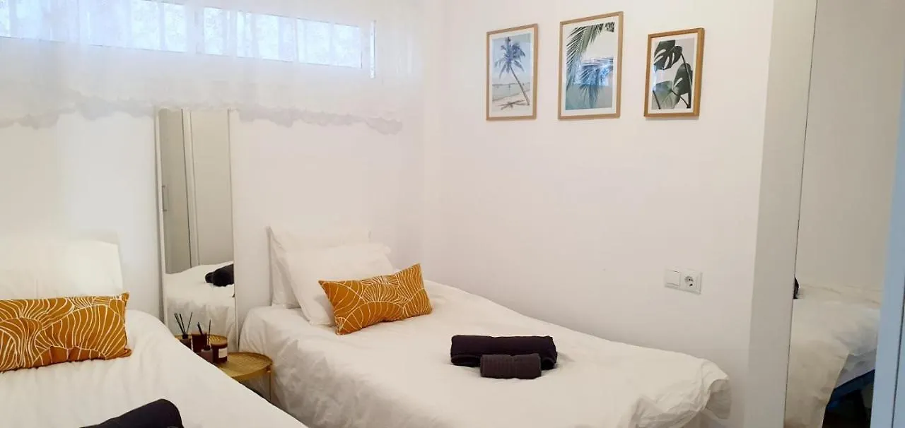 Apartamento One Palm View 2-Bdr - A Step From The Ocean! Benalmádena